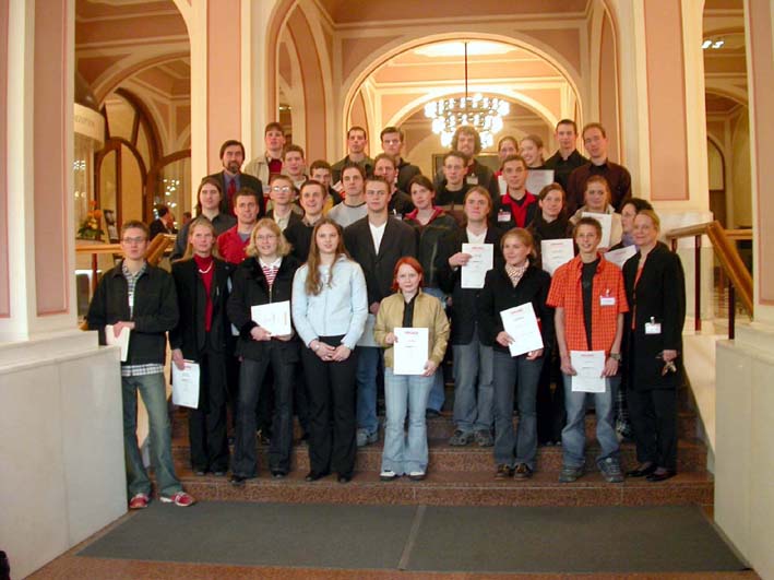 Gruppenbild mit allen Preistrgern im Kasino der Bayer AG
